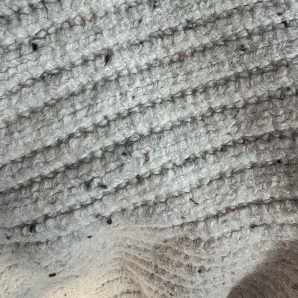 NWT Universal Thread Knit Infinity Scarf - Picture 2 of 3